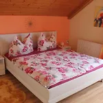 Haus Zur Sonne ホームステイ