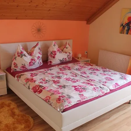 Haus Zur Sonne Homestay szállás