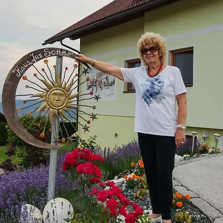 Haus Zur Sonne Homestay szállás Sankt Urban